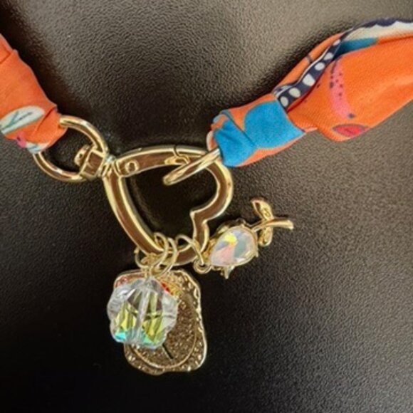 BOUTIQUE SCARF AND CHARM NECKLACE - Picture 2 of 3